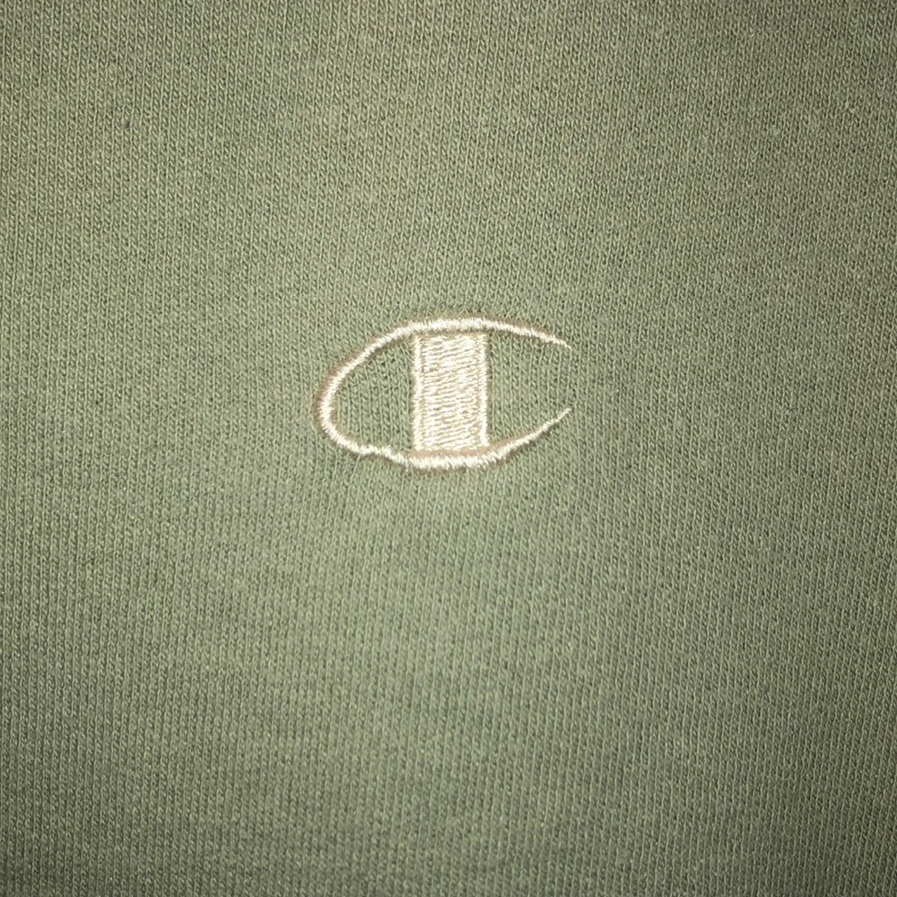 Authentic Champion Crewneck - Picture 4 of 6